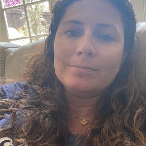 Meet your Posher, Cristina